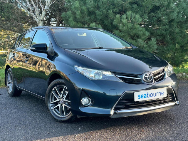 TOYOTA AURIS 1.6 V-Matic Icon Plus Euro 5 5dr