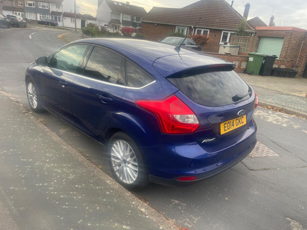 View FORD FOCUS 1.6 Zetec Powershift Euro 5 5dr