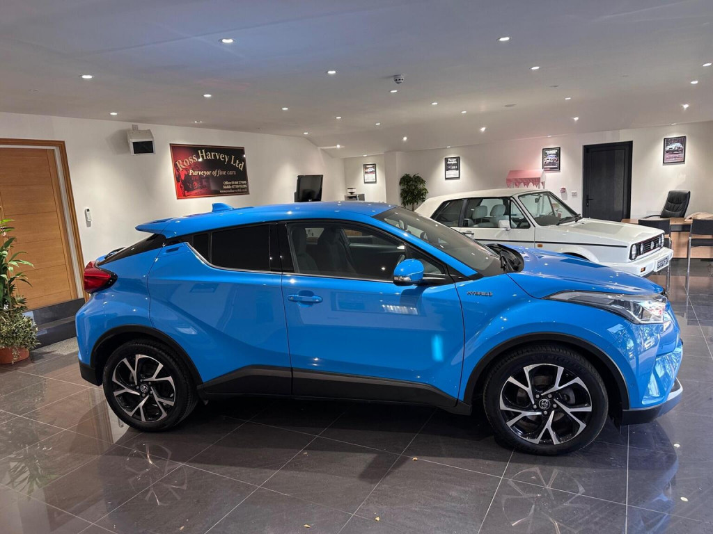 View TOYOTA C-HR 1.8 VVT-h Design CVT Euro 6 (s/s) 5dr