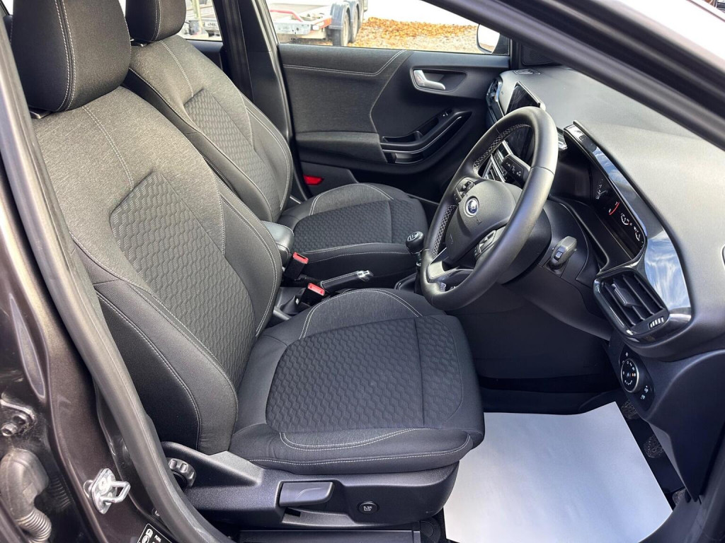 View FORD PUMA 1.0T EcoBoost Titanium Euro 6 (s/s) 5dr