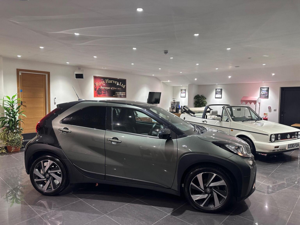 View TOYOTA AYGO X 1.0 VVT-i Edge Euro 6 (s/s) 5dr