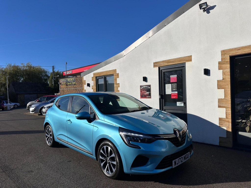 View RENAULT CLIO 1.0 TCe Iconic Edition Euro 6 (s/s) 5dr