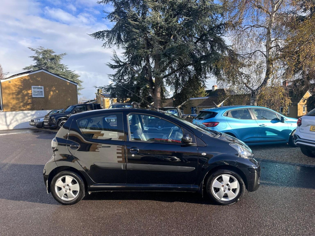 View TOYOTA AYGO 1.0 VVT-i Black Euro 4 5dr