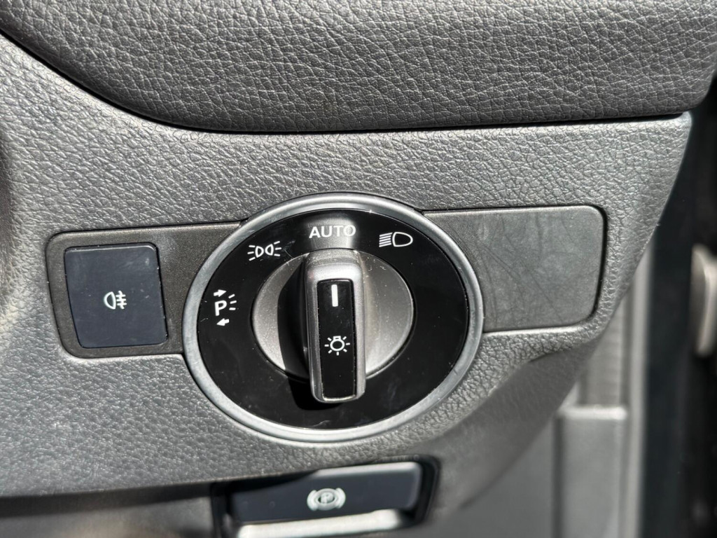 MERCEDES-BENZ GLA CLASS