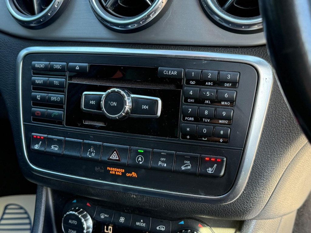 MERCEDES-BENZ GLA CLASS