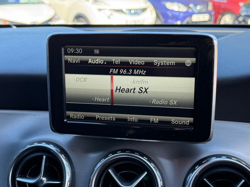 MERCEDES-BENZ GLA CLASS