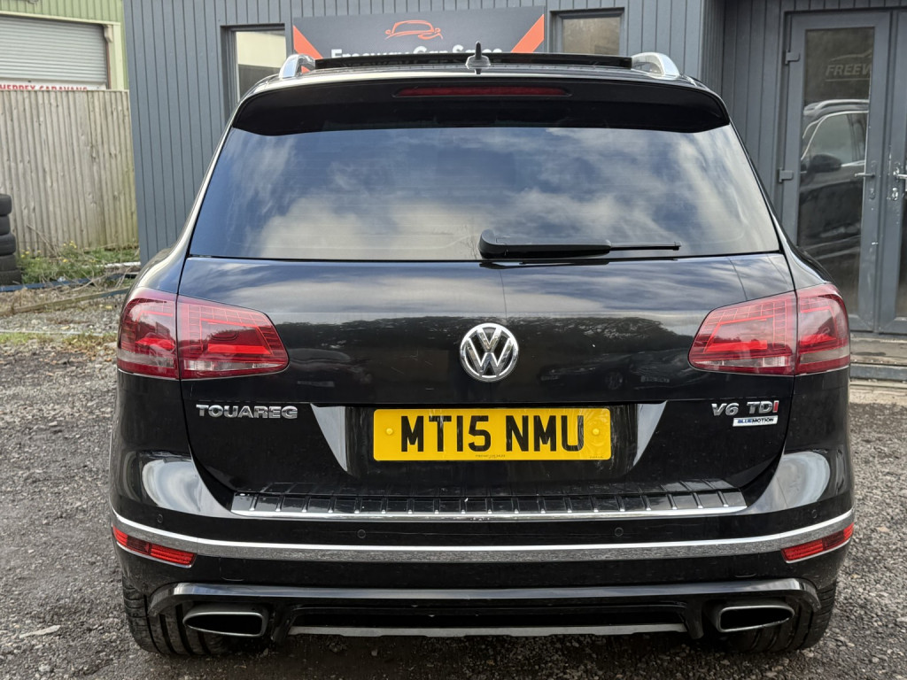 VOLKSWAGEN TOUAREG