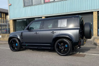 LAND ROVER DEFENDER 110