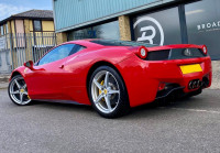 FERRARI 458
