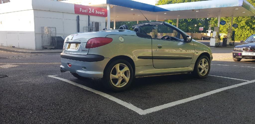 PEUGEOT 206