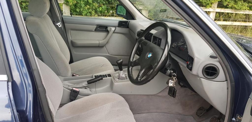 View BMW 5 SERIES 520i 520i SE