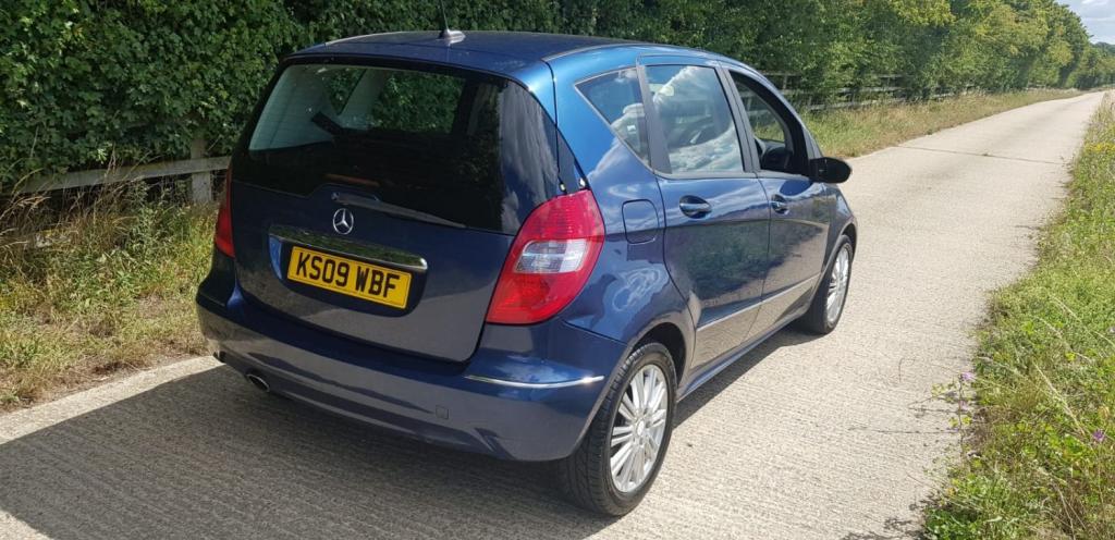 View MERCEDES-BENZ A CLASS A160 ELEGANCE SE