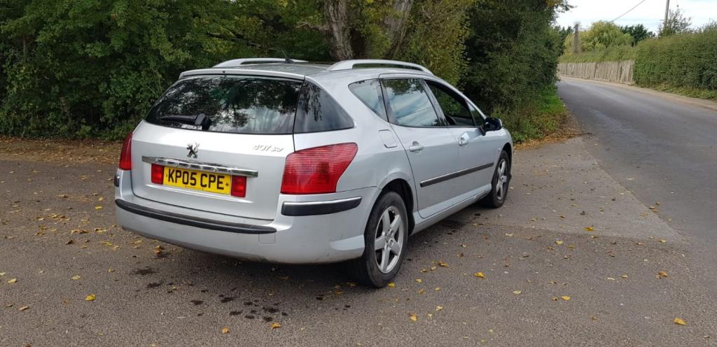 PEUGEOT 407