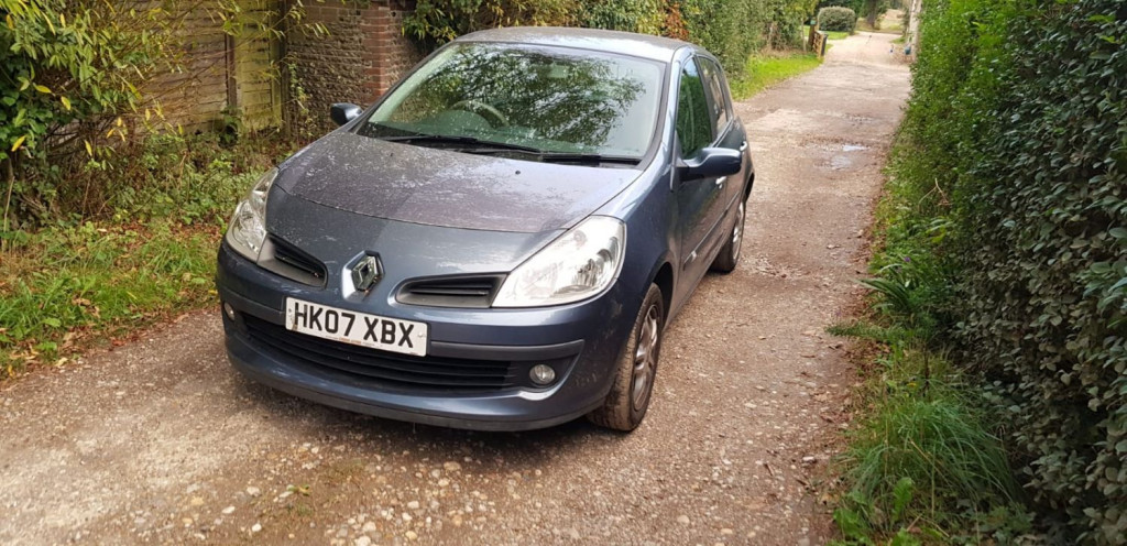View RENAULT CLIO PRIVILEGE 16V TURBO