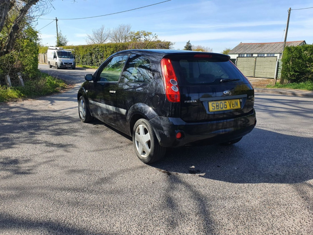 View FORD FIESTA ZETEC 16V