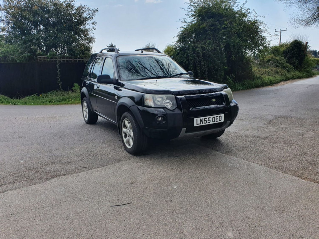 View LAND ROVER FREELANDER FREESTYLE