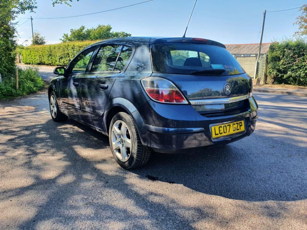 VAUXHALL ASTRA