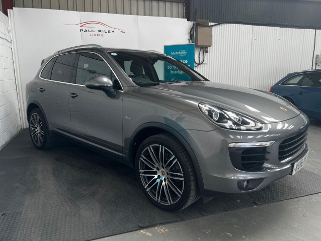 PORSCHE CAYENNE 3.0 TD V6 TiptronicS 4WD Euro 6 (s/s) 5dr (2016/16)