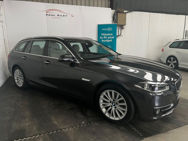 BMW 5 SERIES 3.0 530d Luxury Touring Auto Euro 6 (s/s) 5dr (2015/15)