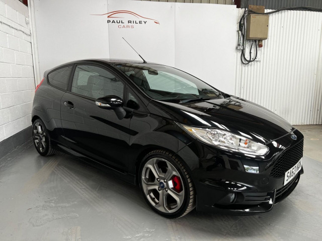 FORD FIESTA 1.6T EcoBoost ST-2 Euro 5 3dr (2013/63)