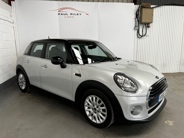 MINI HATCH 1.5 Cooper D Euro 6 (s/s) 5dr (2015/65)