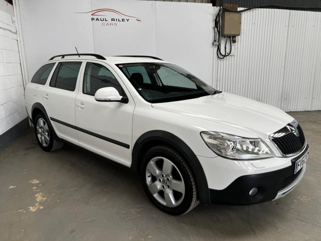 SKODA OCTAVIA 2.0 TDI Scout 4WD Euro 5 5dr (2012/62)