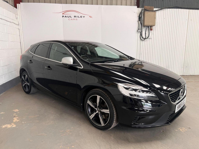 VOLVO V40 2.0 T2 GPF R-Design Nav Plus Euro 6 (s/s) 5dr (2018/18)