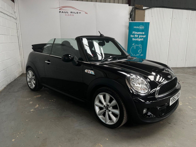 MINI CONVERTIBLE 2.0 Cooper SD Euro 5 (s/s) 2dr (2013/62)