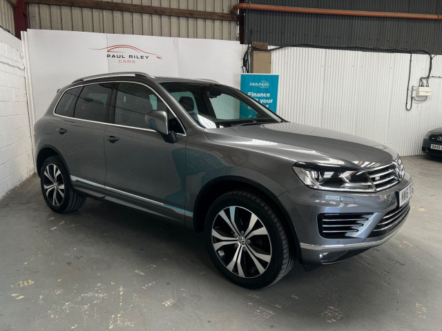 VOLKSWAGEN TOUAREG 3.0 TDI V6 BlueMotion Tech R-Line Tiptronic 4WD Euro 6 (s/s) 5dr (2016/16)