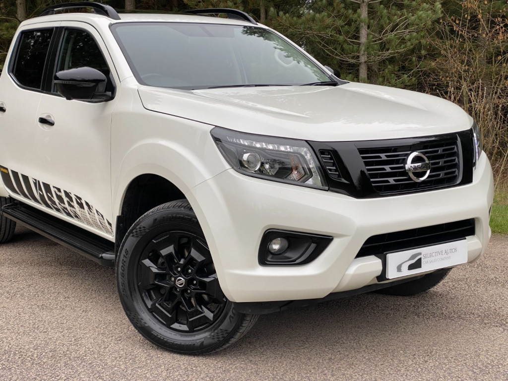 NISSAN NAVARA