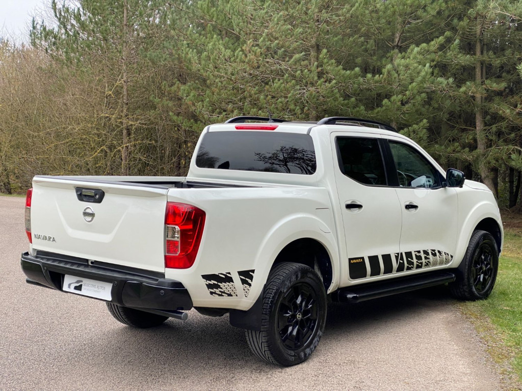NISSAN NAVARA