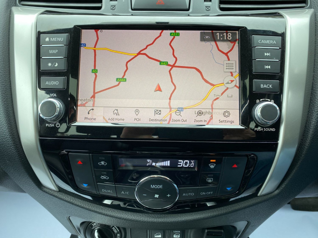 NISSAN NAVARA