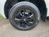 NISSAN NAVARA
