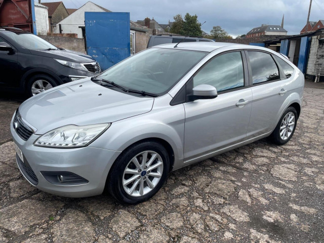 FORD FOCUS 1.6 TDCi DPF Zetec 5dr
