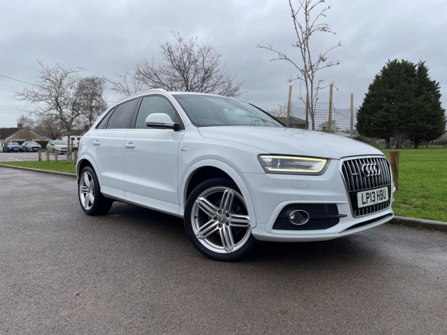AUDI Q3 2.0 TDI S line S Tronic quattro Euro 5 (s/s) 5dr