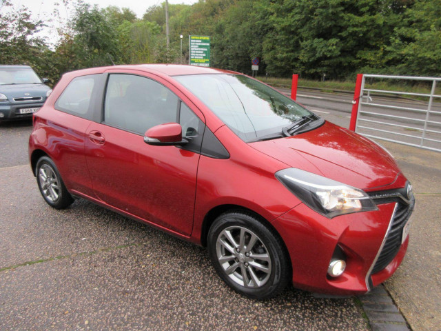 TOYOTA YARIS 1.0 VVT-i Icon (2015)