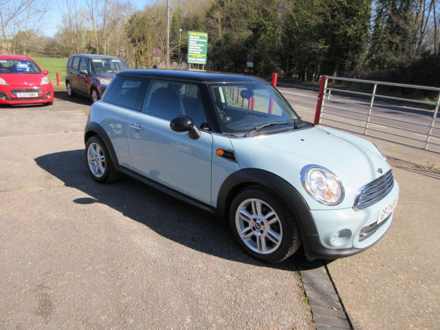MINI HATCH 1.6 Cooper D Hatch (2013)