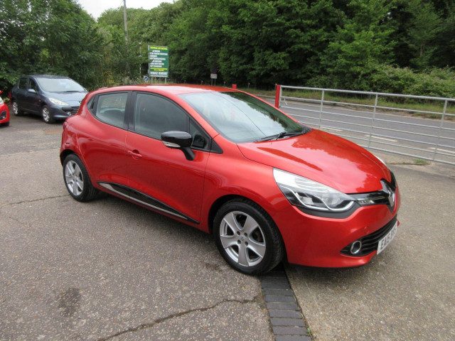 RENAULT CLIO 0.9 Dynamique MediaNav TCe 90 Stop & Start (2015)