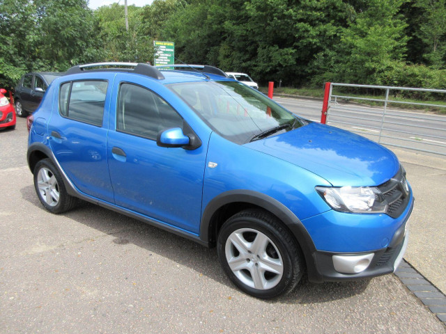 DACIA SANDERO STEPWAY 0.9 Stepway Laureate TCe 90 (2014)