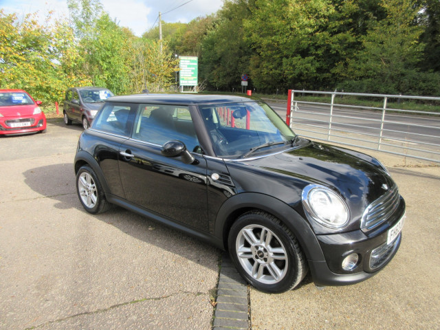 MINI HATCH 1.6 Cooper D Hatch (2014)