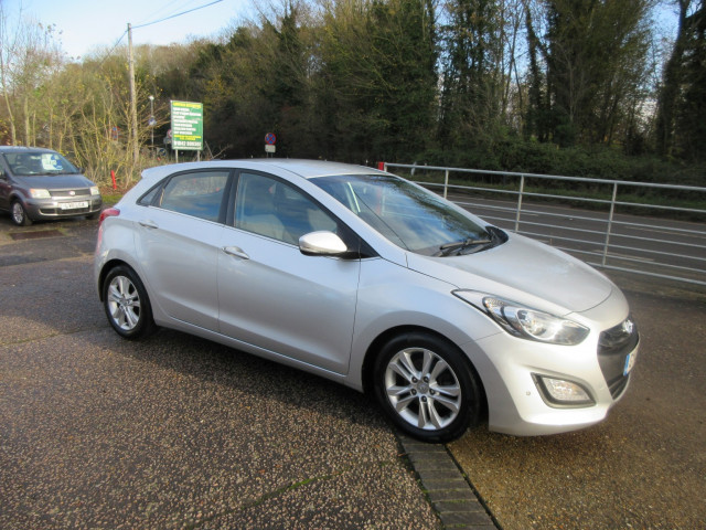 HYUNDAI I30 1.6 CRDi Blue Drive Style Nav (2012)
