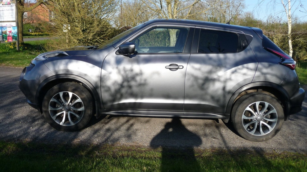 NISSAN JUKE