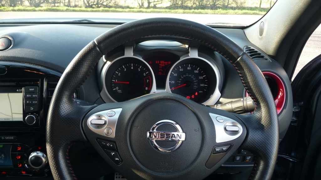 NISSAN JUKE