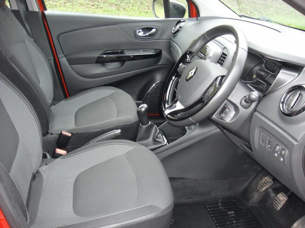 RENAULT CAPTUR