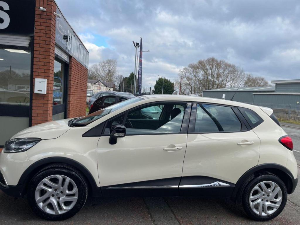 RENAULT CAPTUR