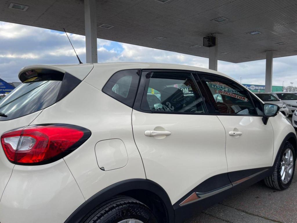 RENAULT CAPTUR