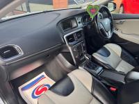 VOLVO V40 CROSS COUNTRY