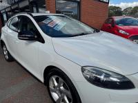 VOLVO V40 CROSS COUNTRY