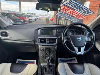 VOLVO V40 CROSS COUNTRY