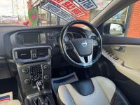 VOLVO V40 CROSS COUNTRY